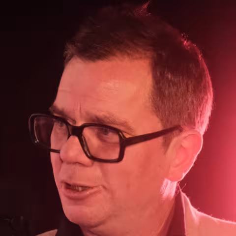 Profile picture for user Alex Bücheli